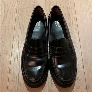 G.H. Bass Weejuns women’s black loafers size 9